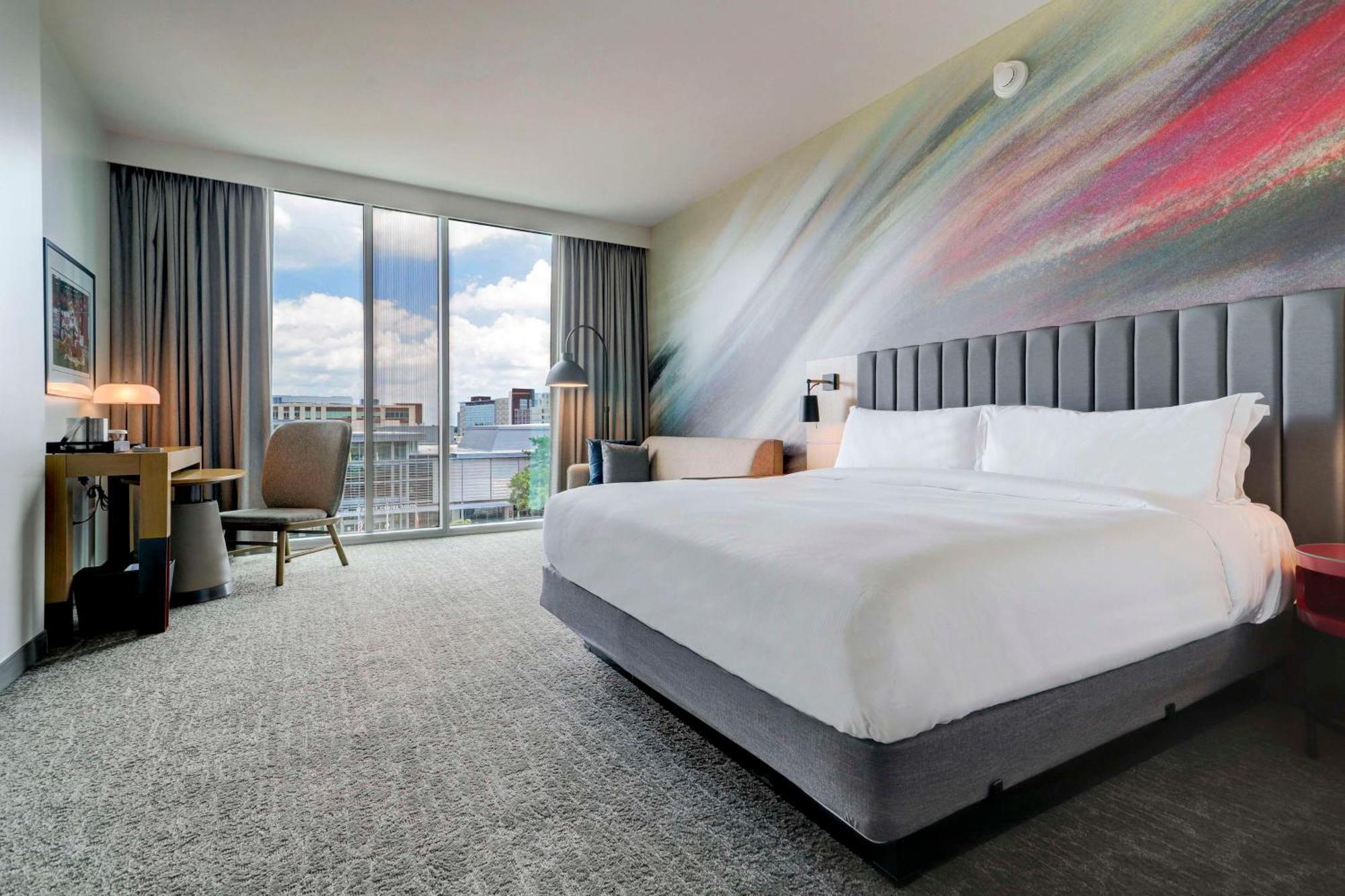 Hilton Of 4*